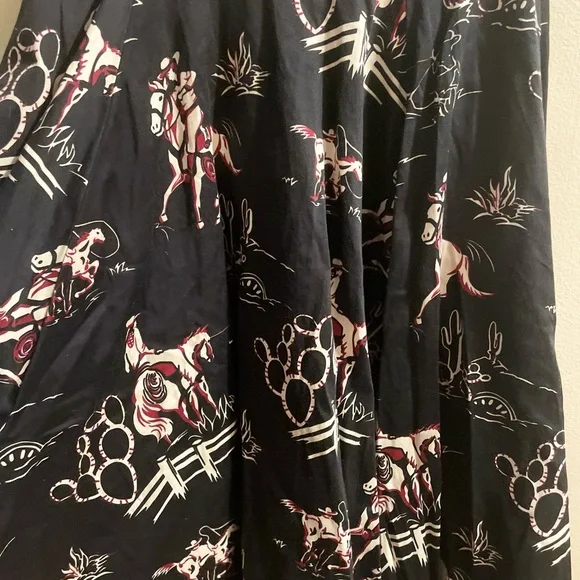 Pinup Girl Clothing Black Doris Western Print Skirt Pinup Couture w/o BELT - Picture 3 of 3